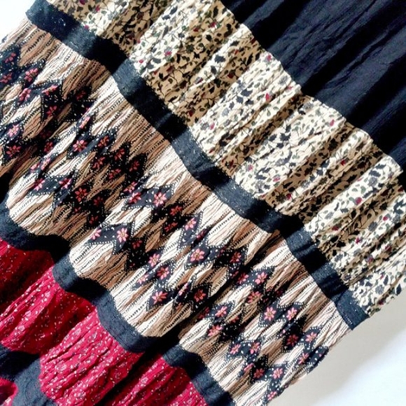 White Stag Woman Floral Lace Boho Skirt - Picture 4 of 4